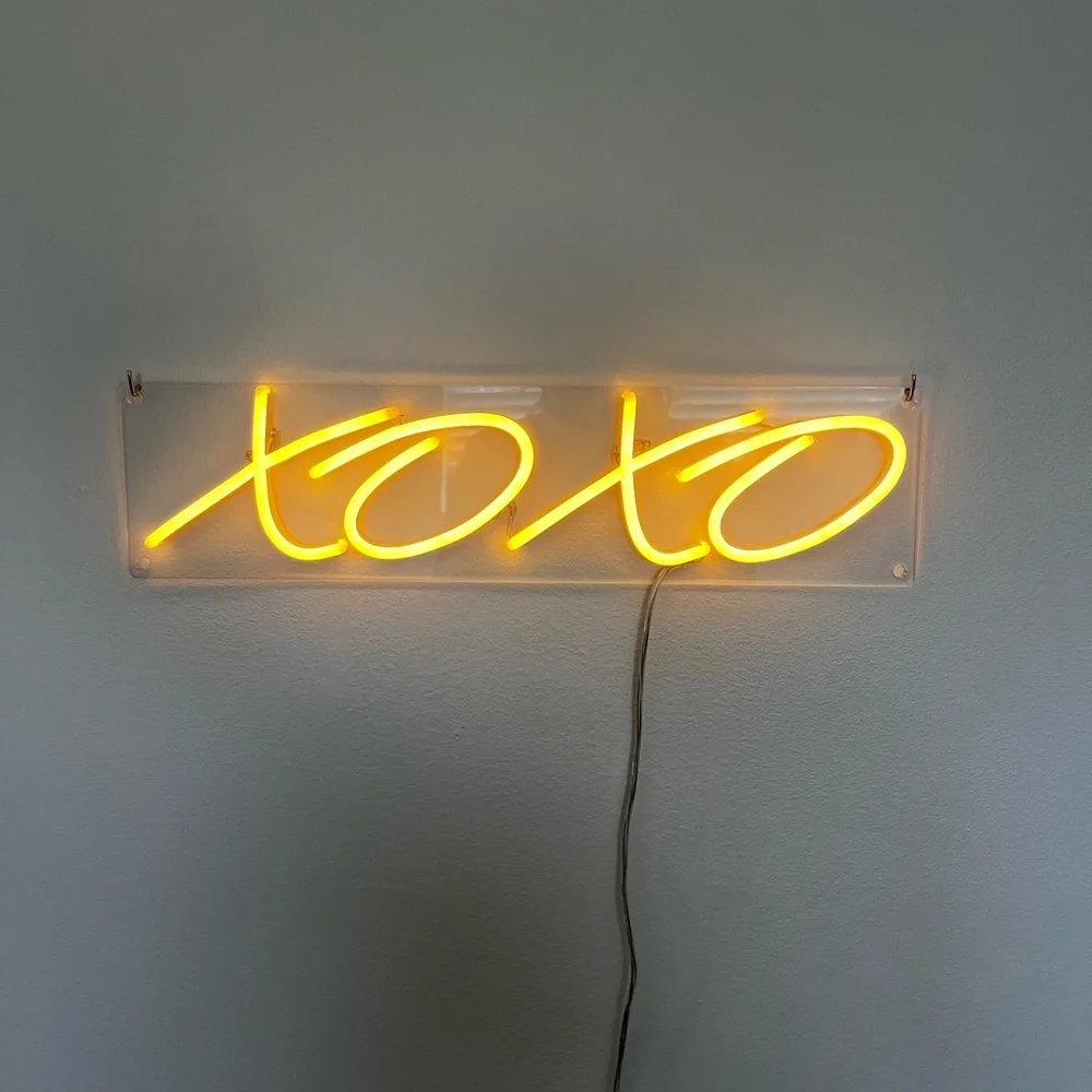 XOXO Neon Sign - Picture 1 of 1